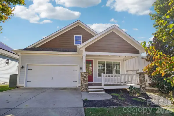 3 Dreambird Drive, Leicester, NC 28748