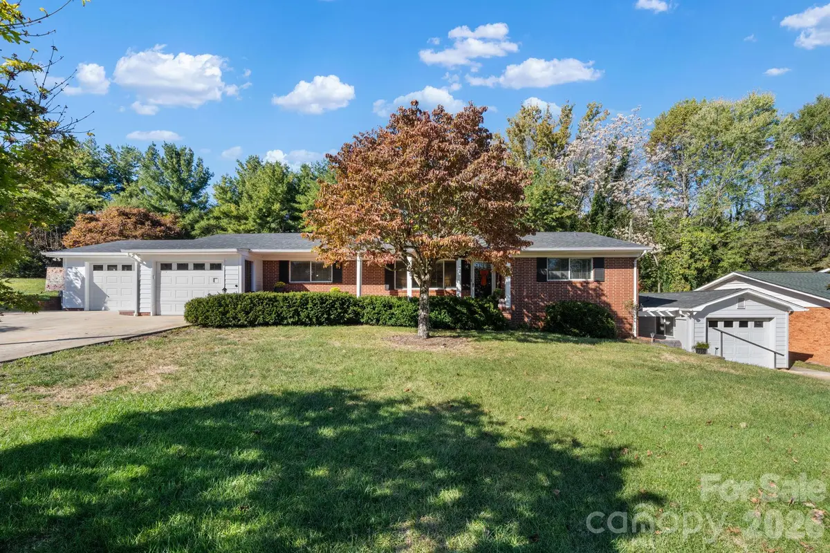 111 Eastwood Park Drive Se, Lenoir, NC 28645 - #1