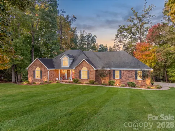 184 Foxglove Drive, Statesville, NC 28625