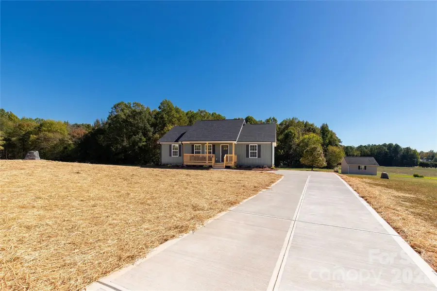 201 Springlake Road, York, SC 29745 - #3