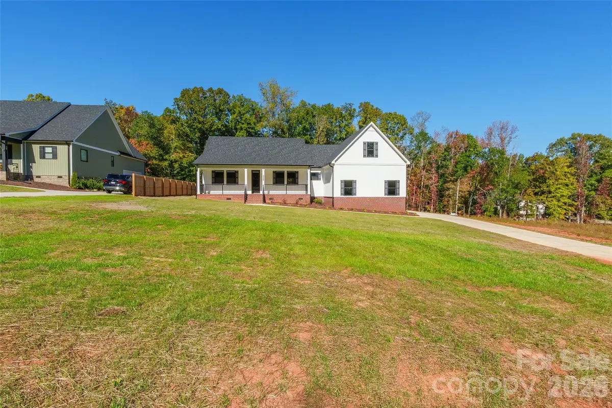 2208 University Drive, Lancaster, SC 29720 - #1