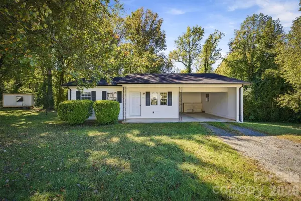 2476 Watts Street, Morganton, NC 28655
