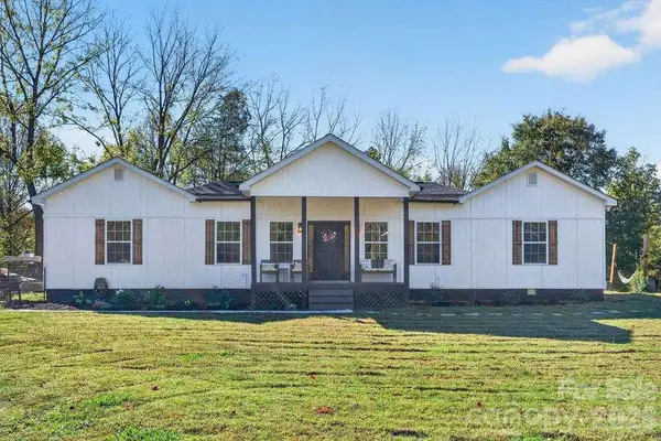 1347 Crossland Road, Clover, SC 29710