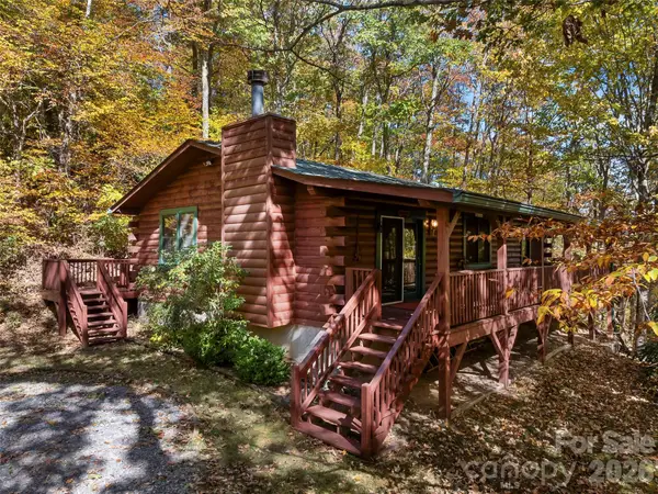 716 Wolf Laurel Drive, Maggie Valley, NC 28751