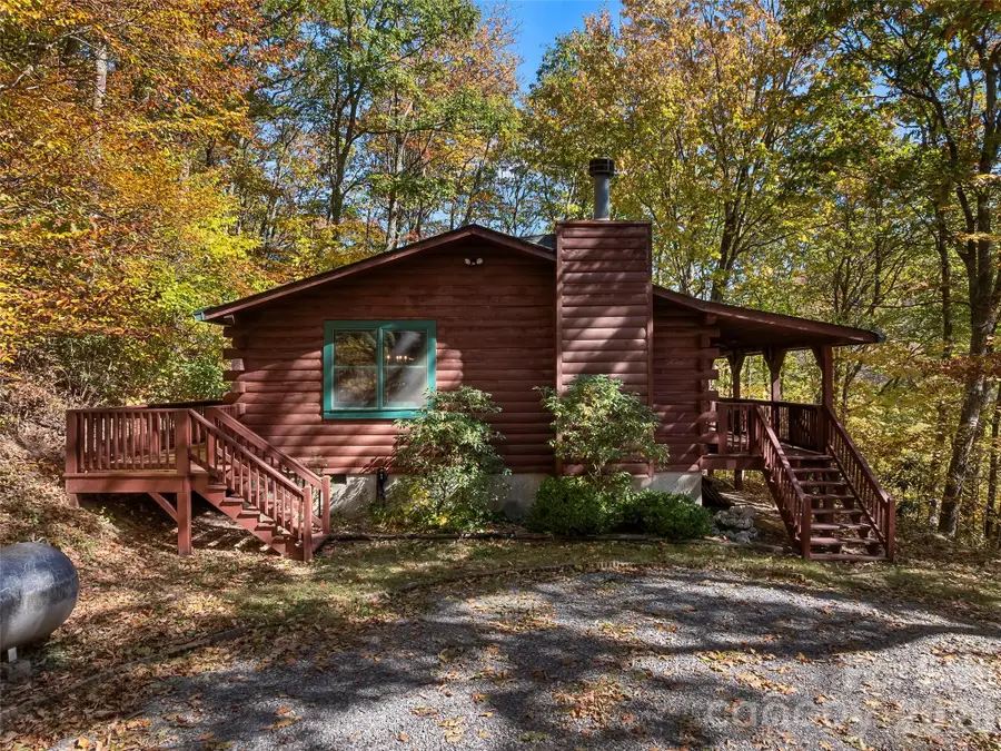 716 Wolf Laurel Drive, Maggie Valley, NC 28751 - #2