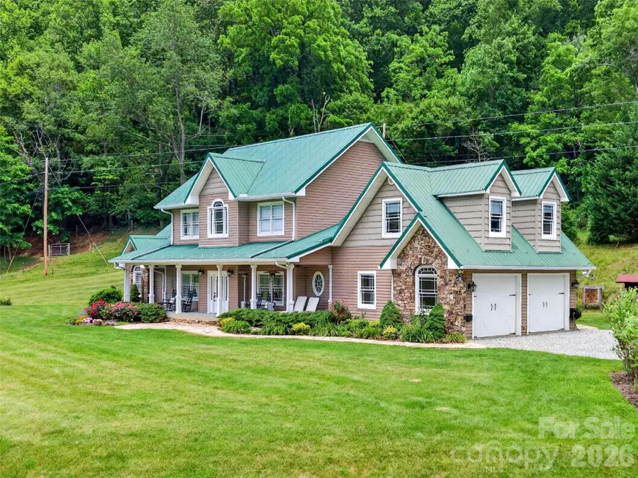 227 Black Bear Cove, Clyde, NC 28721 - #2