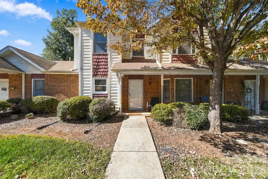 605 8th Avenue Sw #C2, Conover, NC 28613 - #2