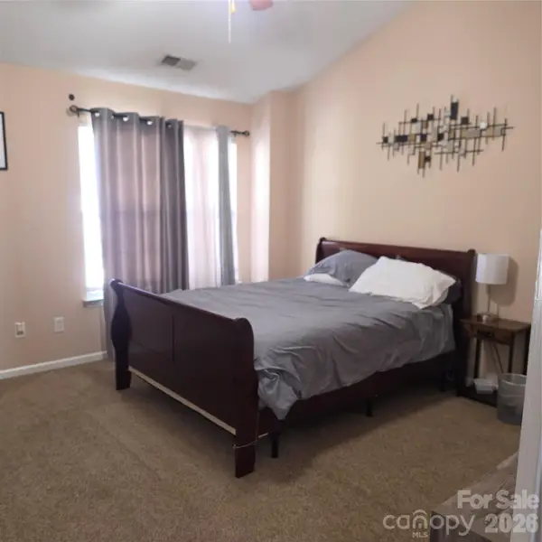 9508 Drains Bay Court, Charlotte, NC 28214
