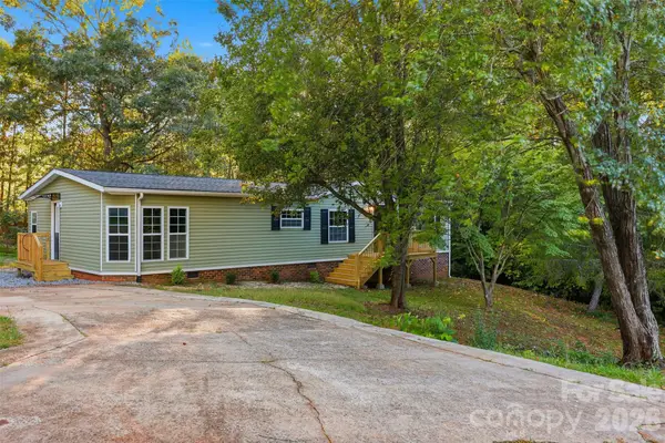 3363 Stony Brook Circle, Newton, NC 28658