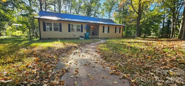 155 Oak Grove Road, Blacksburg, SC 29702
