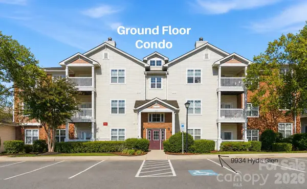 9934 Hyde Glen Court, Charlotte, NC 28262