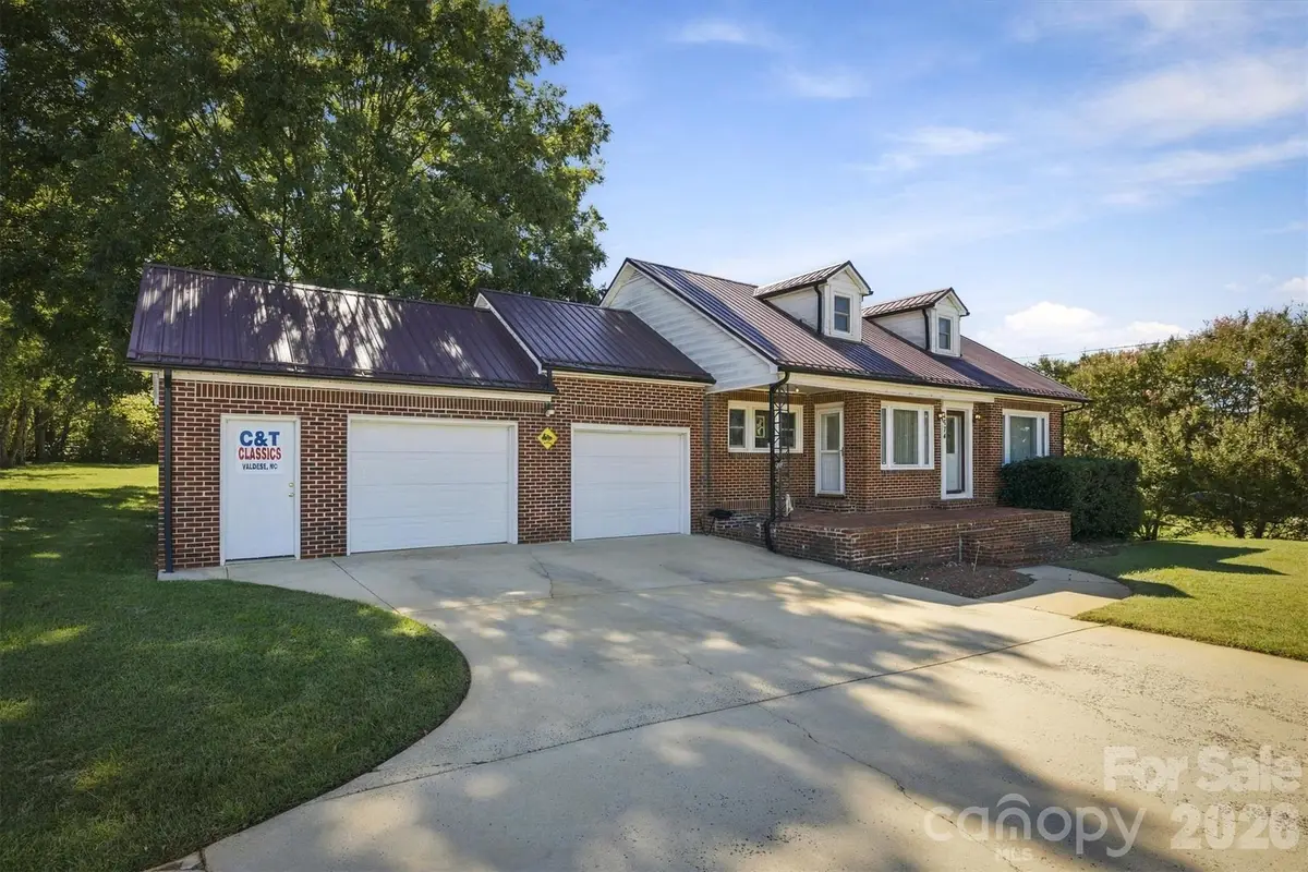 2674 Us 70 Highway E, Morganton, NC 28655 - #1