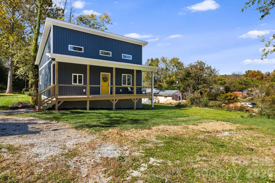 118 Vance Street, Hendersonville, NC 28739 - #2