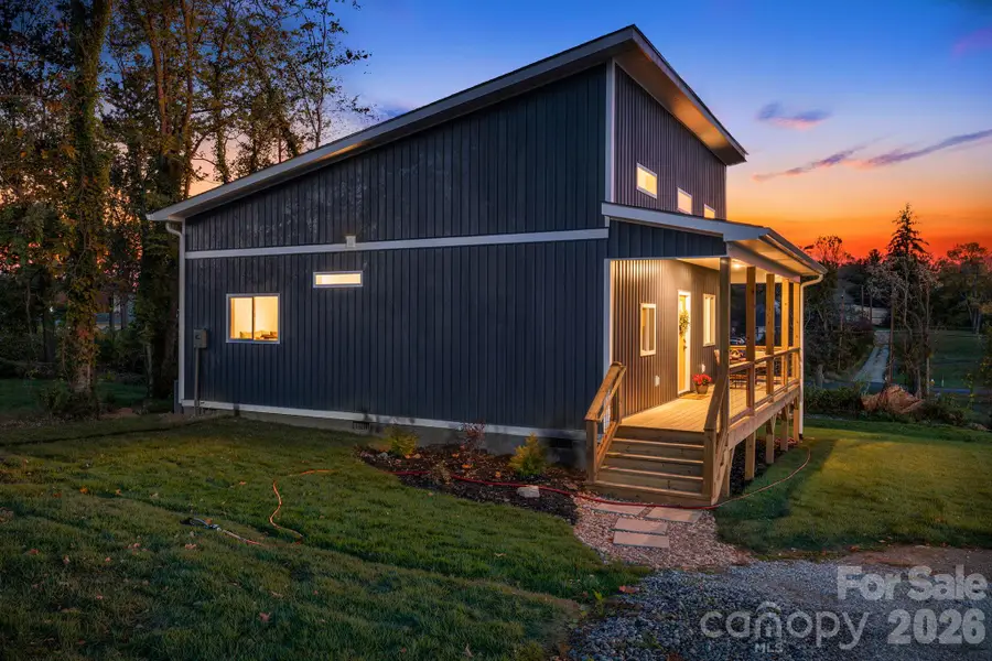118 Vance Street, Hendersonville, NC 28739 - #3