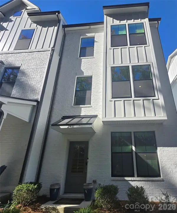 2401 Magnolia Blossom Way, Charlotte, NC 28211