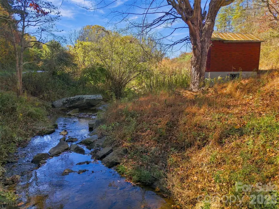 17 Hide Road, Bakersville, NC 28705 - #2