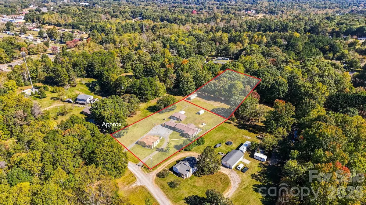 1430 25th Street Ne, Hickory, NC 28601 - #1