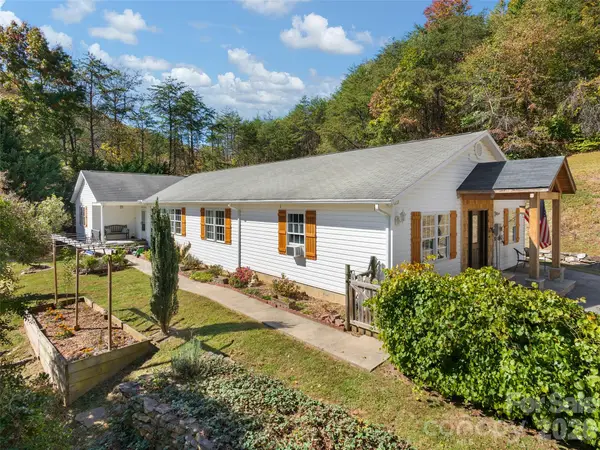 350 Bob Barnwell Road, Fletcher, NC 28732