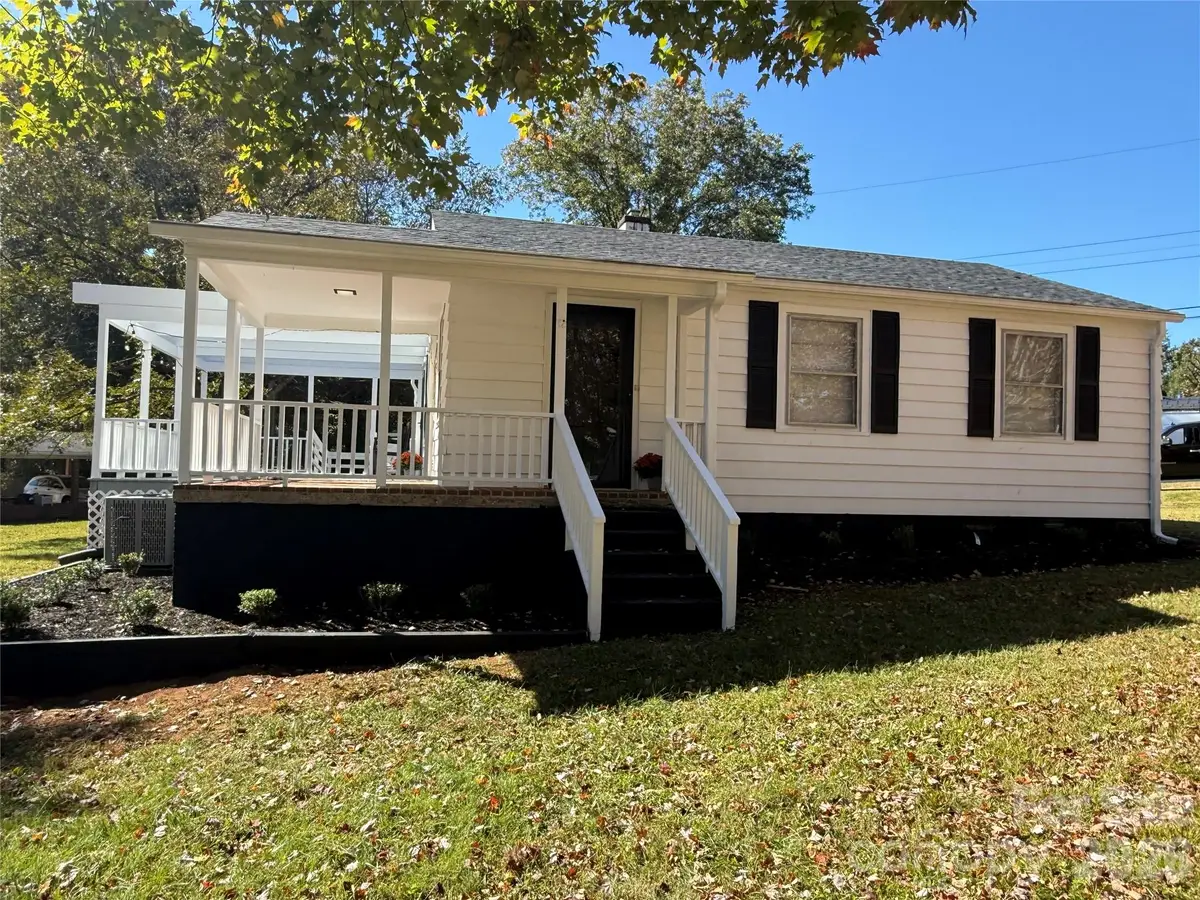 145 34th Street, Hickory, NC 28601 - #1