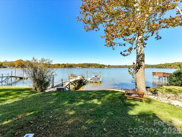 4586 Doctor Drive, Catawba, NC 28609