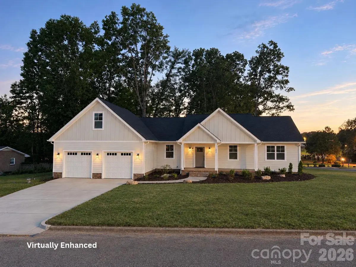 200 Woodlawn Drive, Morganton, NC 28655 - #1