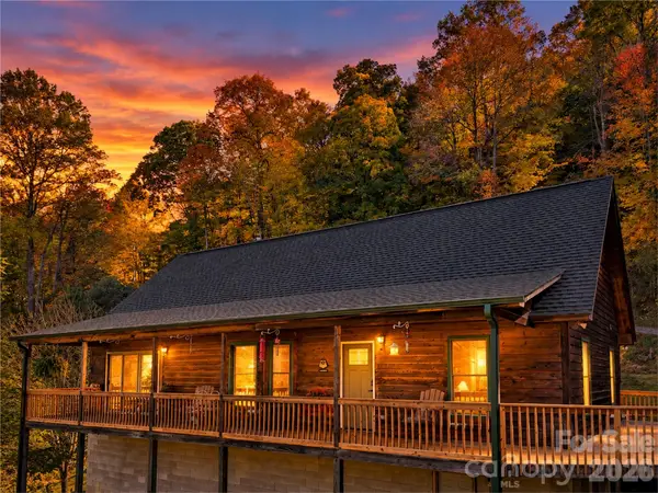 1970 Old Country Road, Waynesville, NC 28786