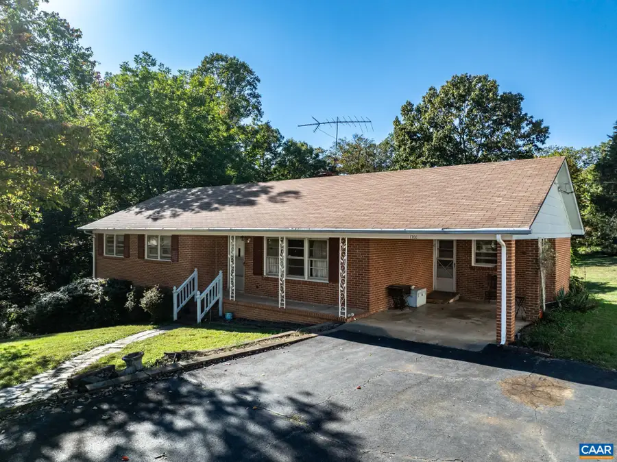 1704 Old Brook Rd, Charlottesville, VA 22901 - #2