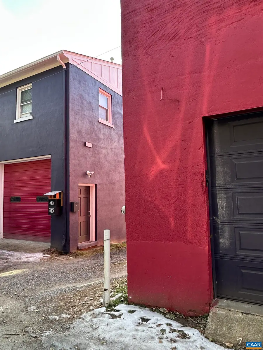 301 7th St Sw, Charlottesville, VA 22903 - #3