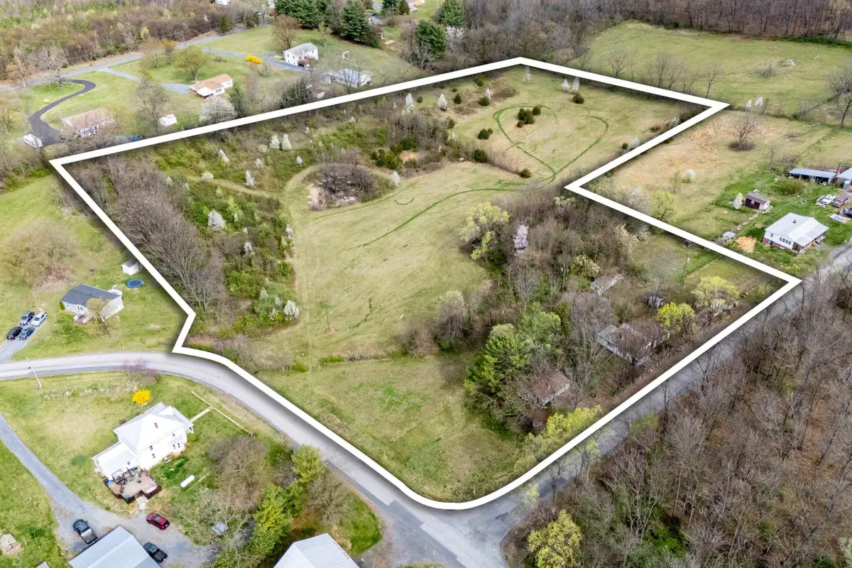 12039 Hupp Rd, Broadway, VA 22815 - #1