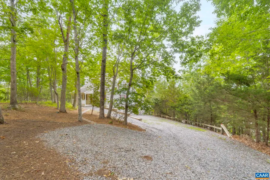 42 Cliftwood Rd, Palmyra, VA 22963 - #2