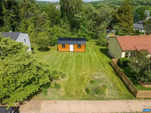 1130 Leonard St, Charlottesville, VA 22902