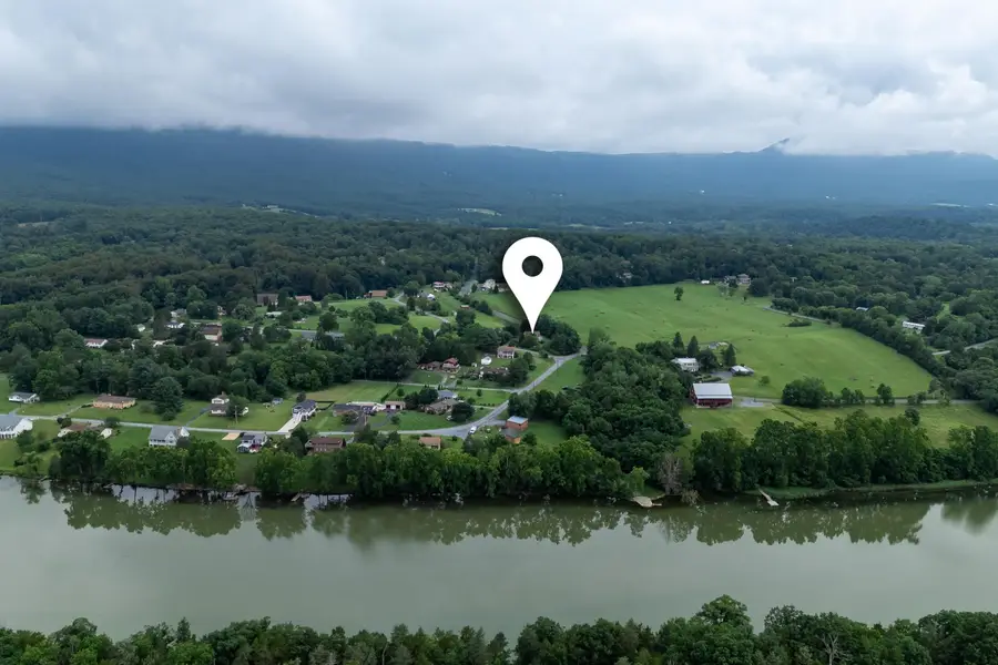 120 Big Oak Dr, Luray, VA 22835 - Image #2