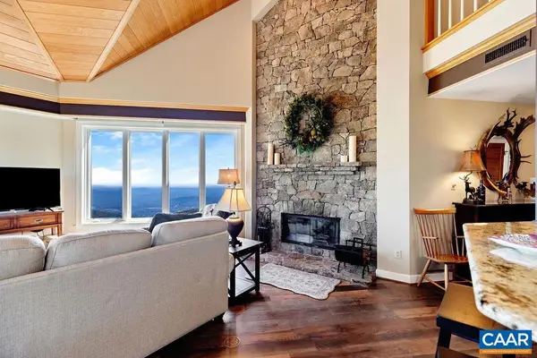 1818 High Ridge Ct Condos, Roseland, VA 22967