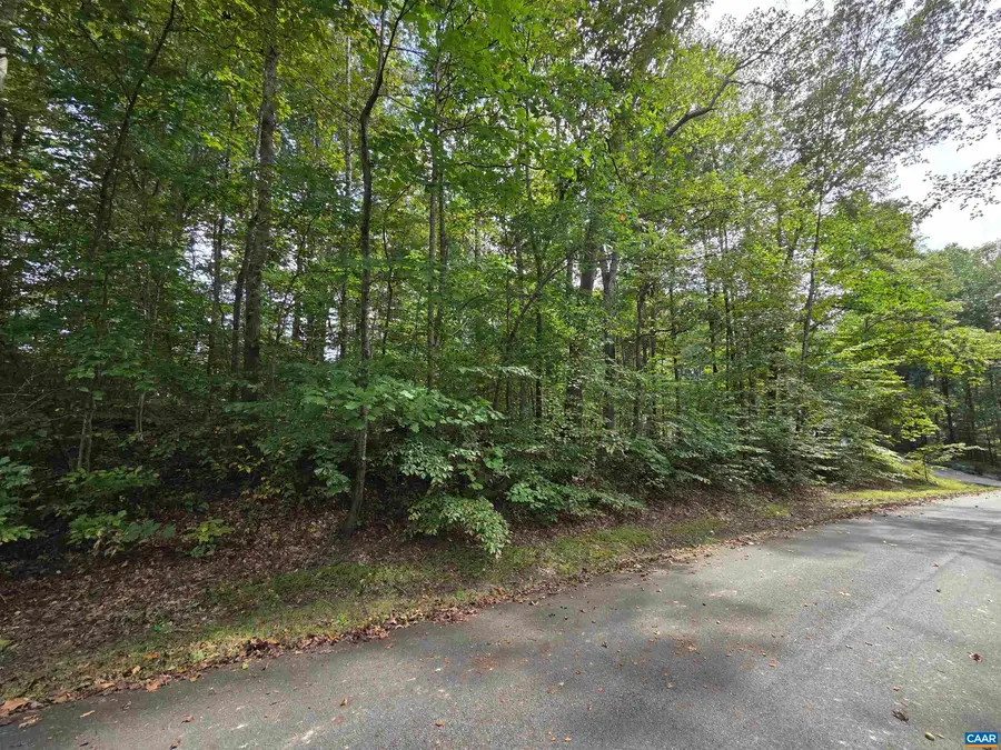 230 Beech Nut Dr, Louisa, VA 23093 - Image #2