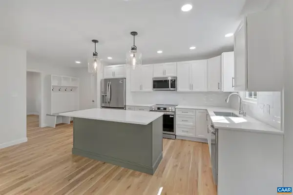 6 Condor Rd, Palmyra, VA 22963