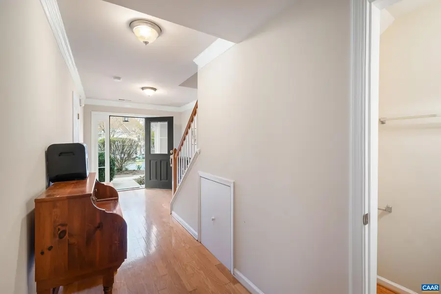 106 Melbourne Prk, Charlottesville, VA 22901 - Image #3