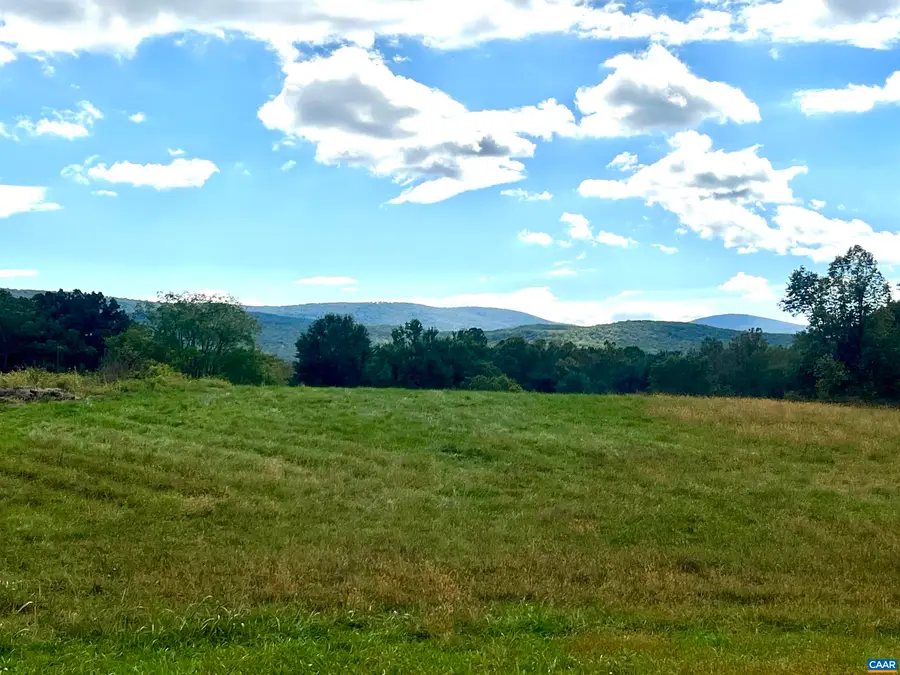 1416 Ladd Rd, Waynesboro, VA 22980 - Image #2