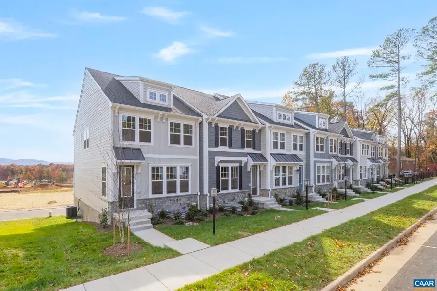 2209 Woodburn Rd, Charlottesville, VA 22901 - Image #2