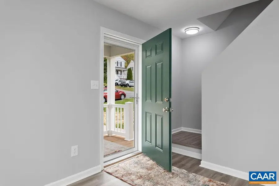 229 Winchester Ave S, Waynesboro, VA 22980 - Image #3