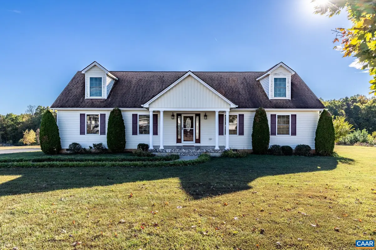 478 Rosewood Dr, Scottsville, VA 24590 - #1