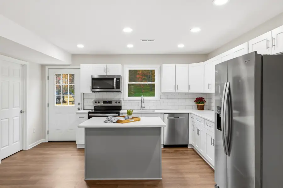 127 21st St, Grottoes, VA 24441 - Image #3