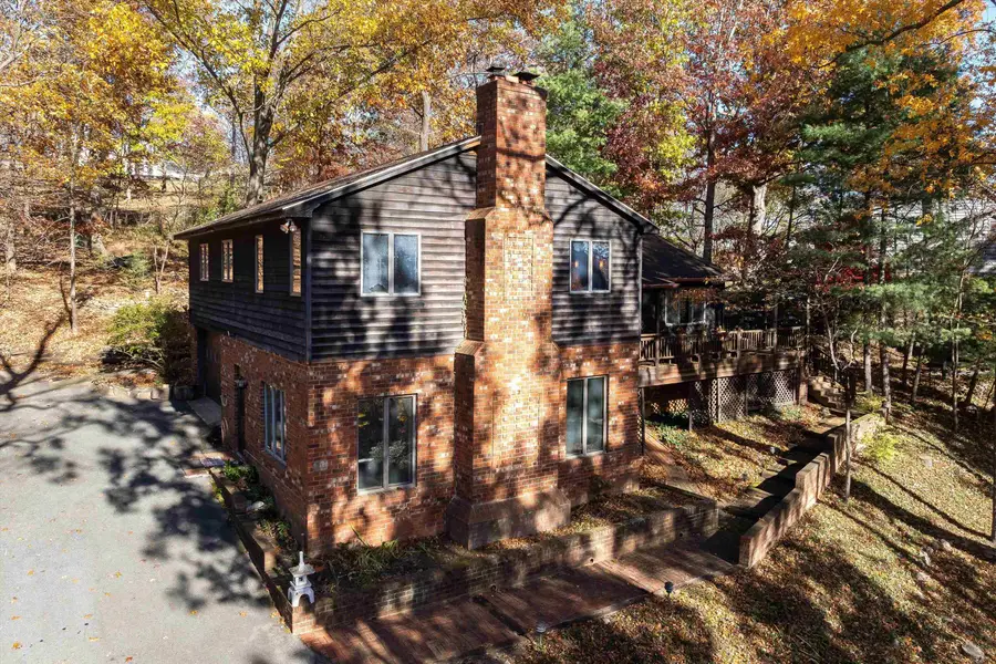 211 Oak Ridge Cir, Staunton, VA 24401 - Image #2