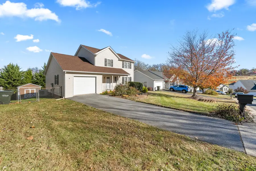 623 Bull Run, Staunton, VA 24401 - Image #2
