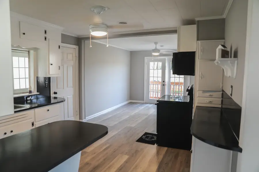 10 Bradley Ln, Waynesboro, VA 22980 - Image #3