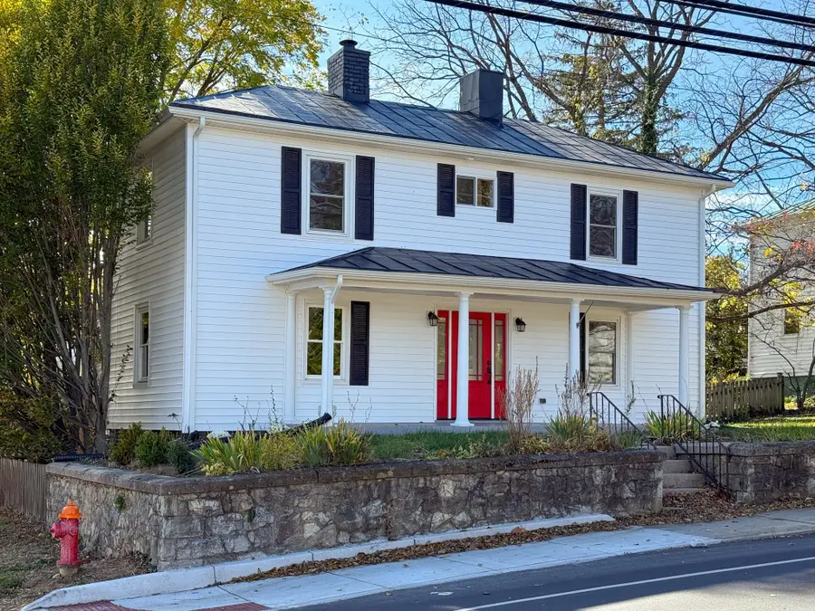 1202 Beverley St W, Staunton, VA 24401 - Image #3