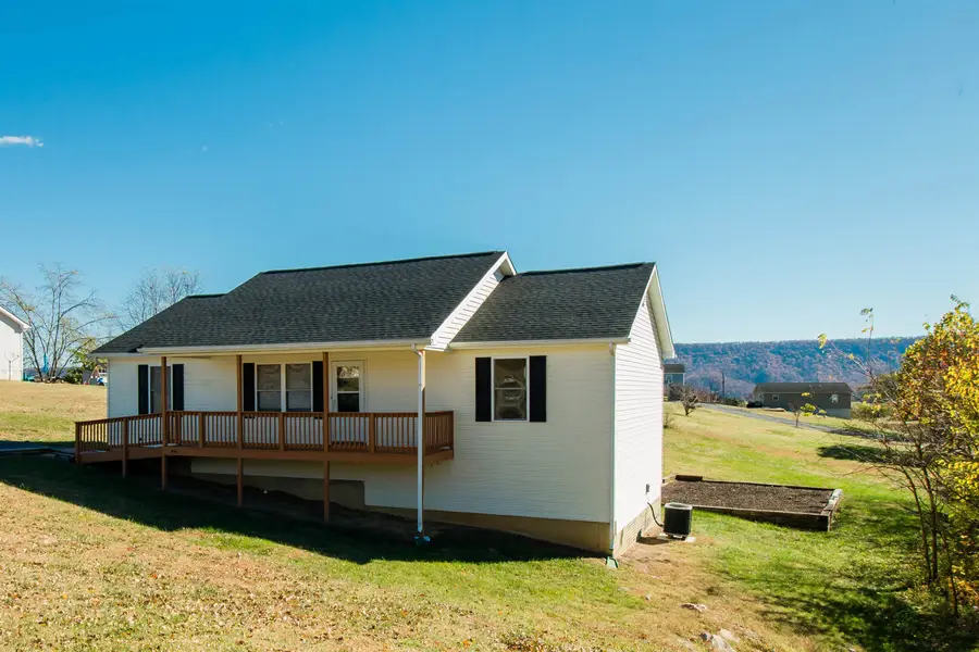 446 Summit Ave N, Woodstock, VA 22664 - #2