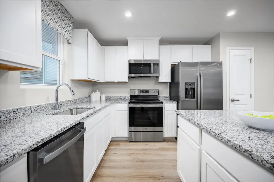 3 White Birch Rd, Waynesboro, VA 22980 - Image #3