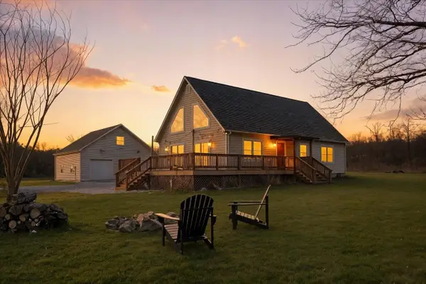 69 Allentown Ln, Stuarts Draft, VA 24477