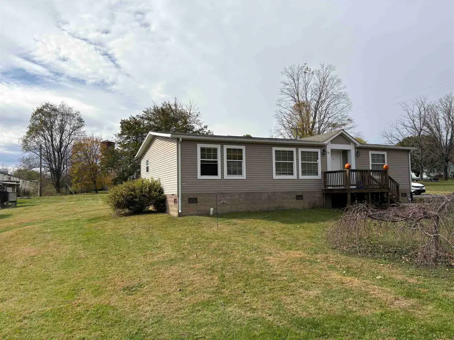 88 Poplar Ave N, Craigsville, VA 24430 - Image #2