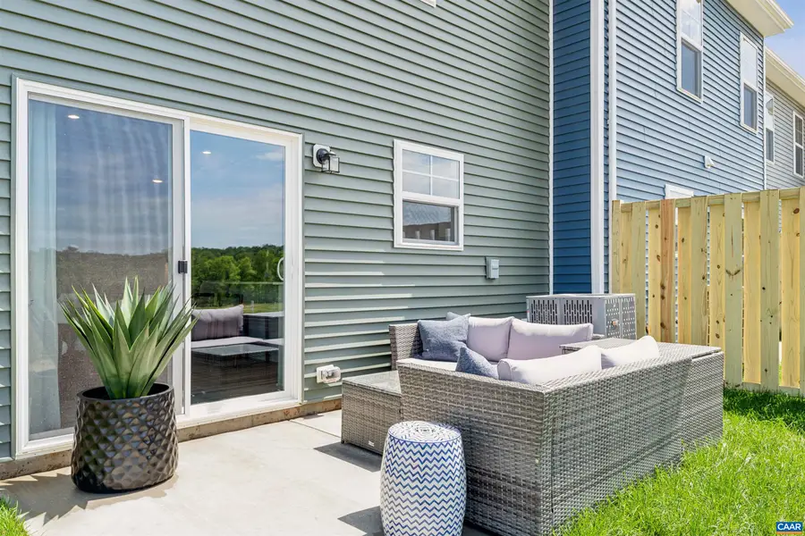 40 Grayson Village Dr, Barboursville, VA 22923 - Image #2